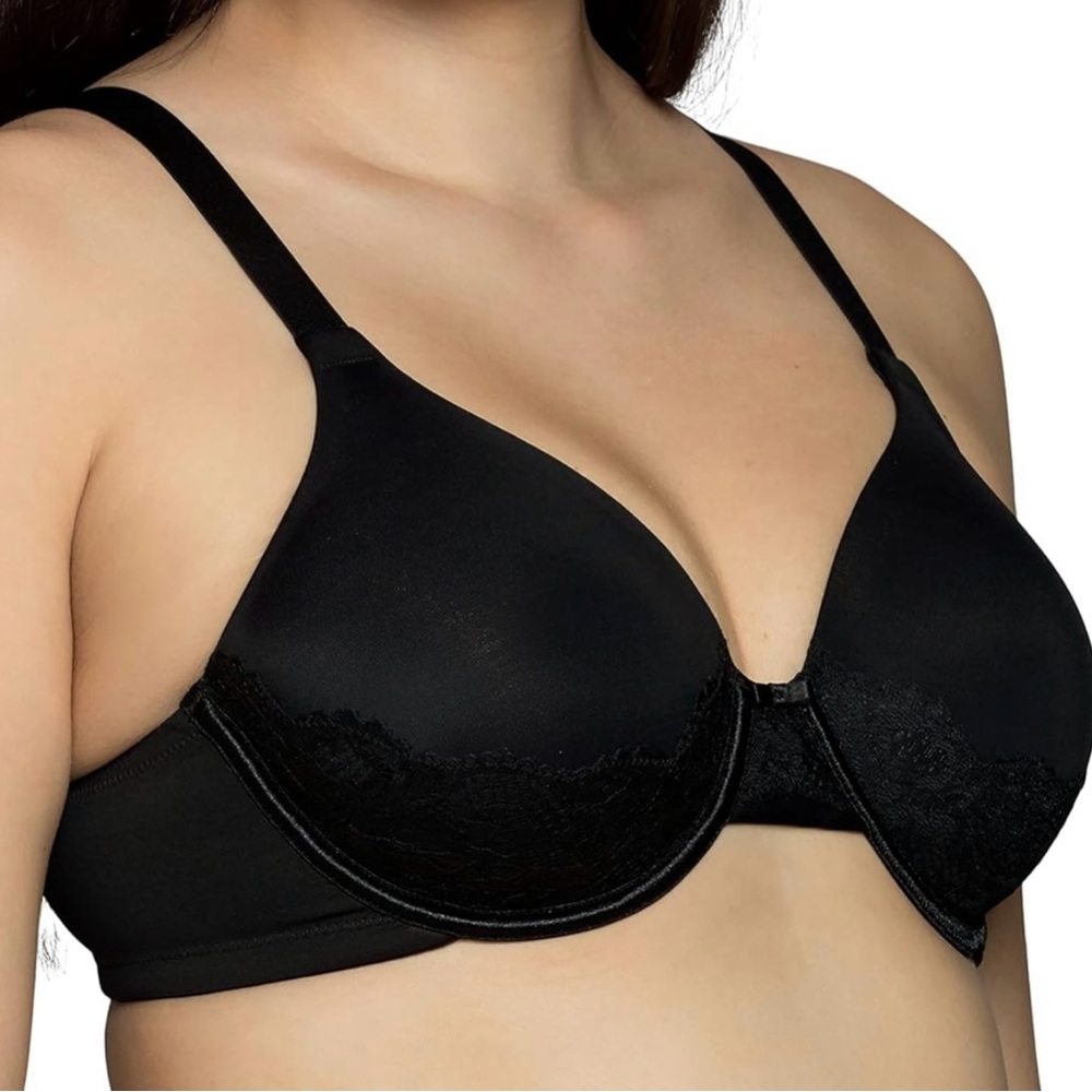 Vanity Fair Black Full Coverage Bra with Molded Cups and Lace Trim *Pre-owned